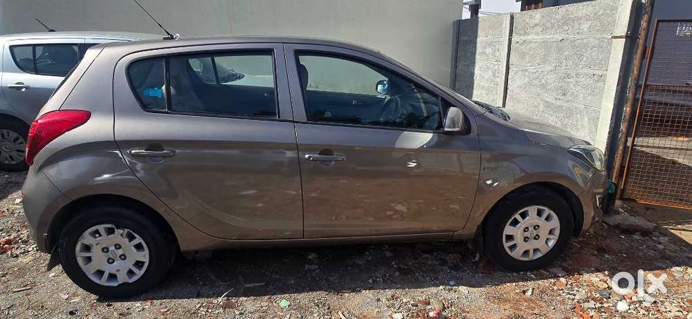 Hyundai I20 Petrol Cvt Magna Executive, 2012, Petrol