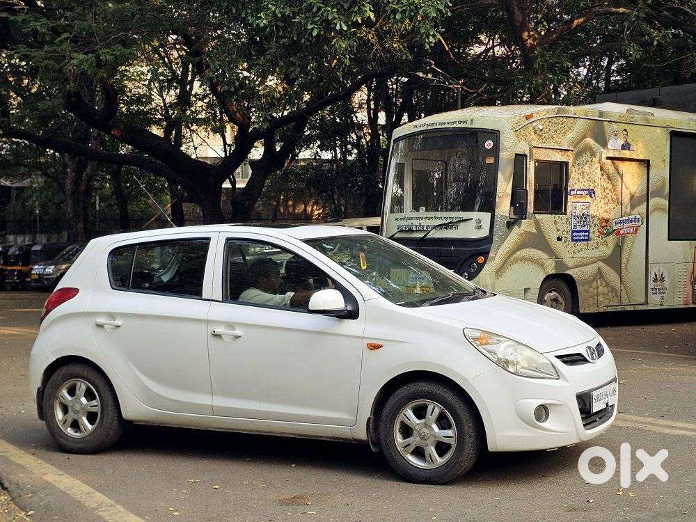 Hyundai I20 Asta 1.4 Automatic (o) With Sunroof, 2012, Petrol
