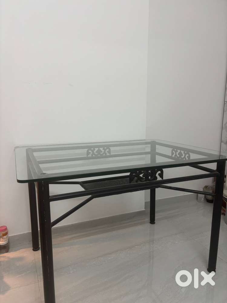 6 Seater Glass Top Dining Table with Metal Frame