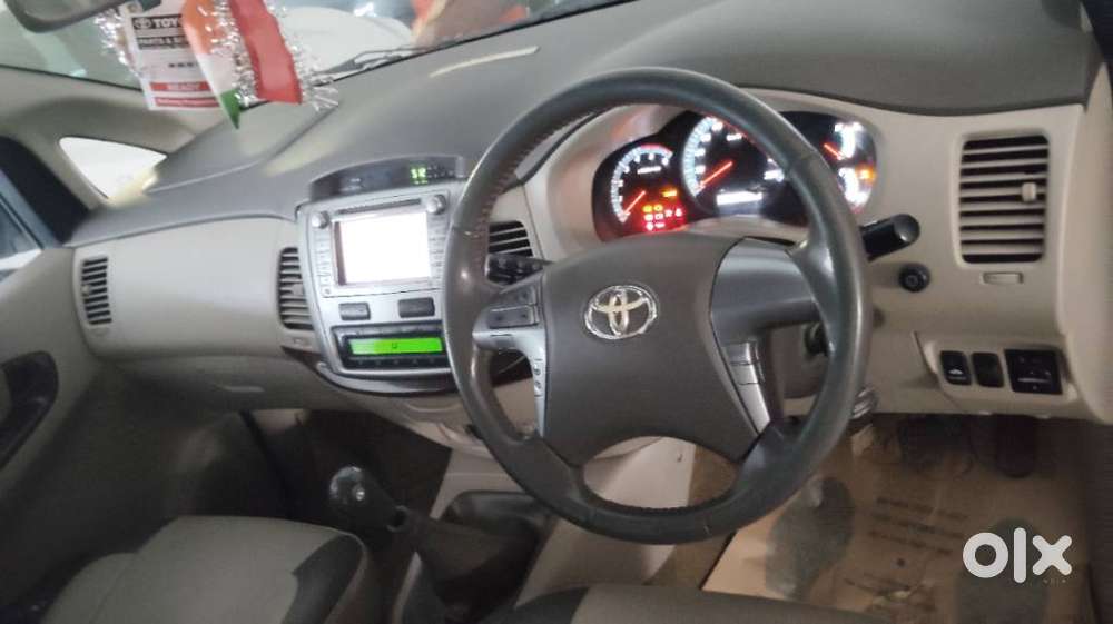 Toyota Innova 2.5 Z Diesel 7 Seater, 2014, Diesel