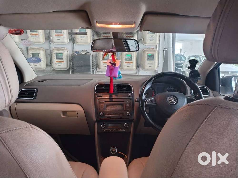 Skoda Rapid 2015 Top Variant 48000 Kms Petrol/cng