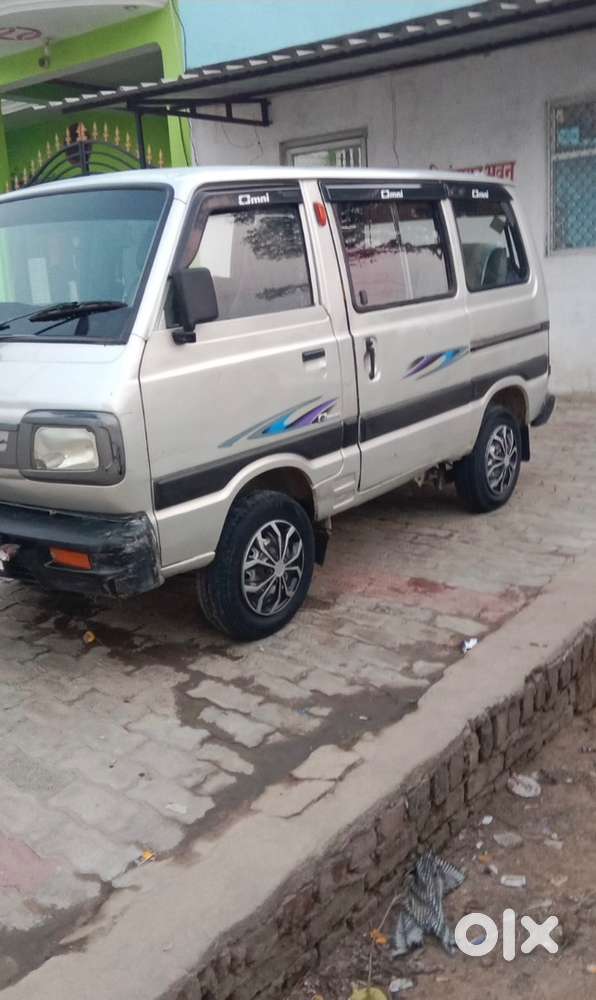 Maruti Suzuki Omni 2013