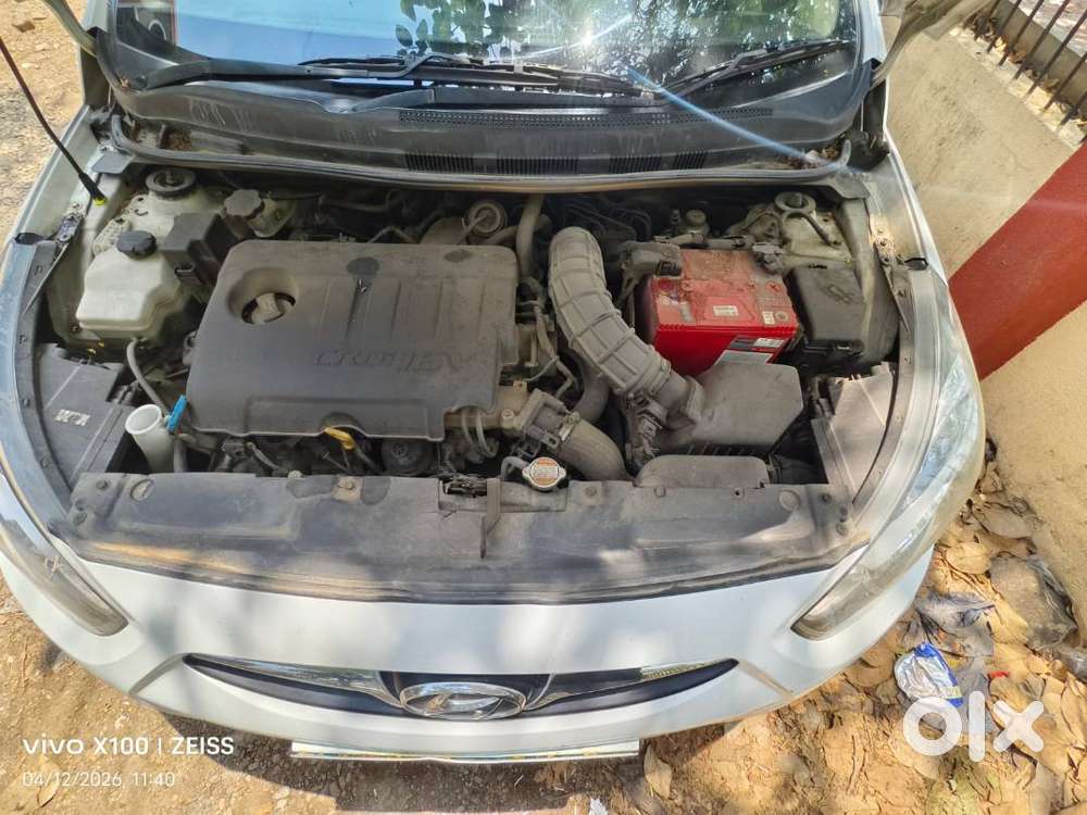 बेस्ट कंडीशनमधली एक हाती डॉक्टरने वापरलेली कार