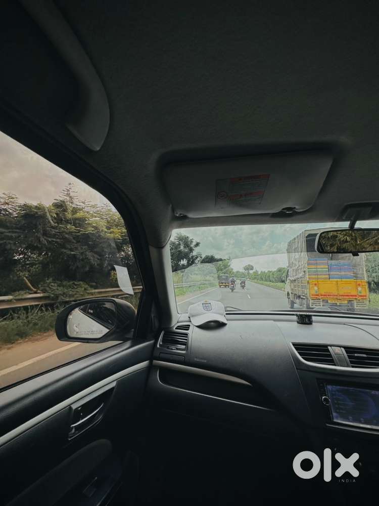 Maruti Suzuki Swift Petrol 2012