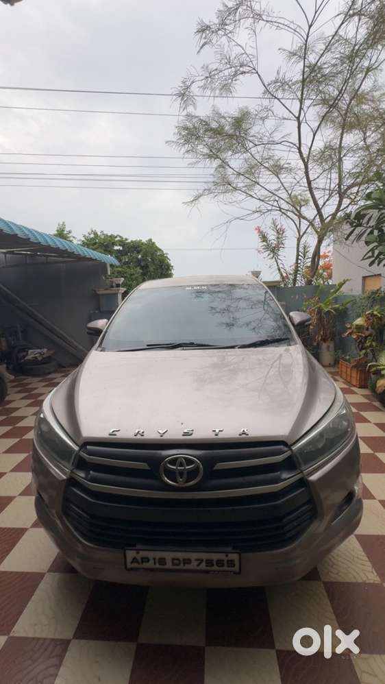 Toyota Innova Crysta 2016