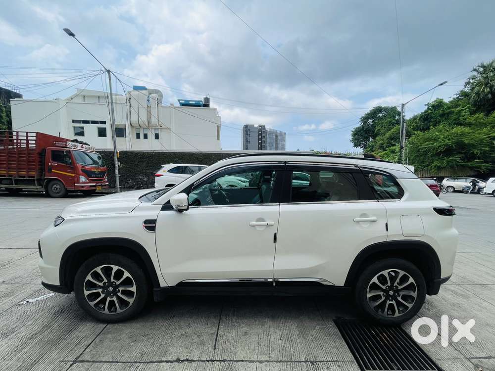 Maruti Suzuki Grand Vitara Smart Hybrid Alpha, 2025, Petrol