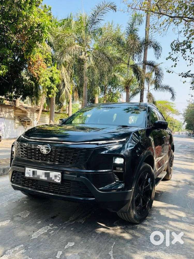 Tata Safari Accomplished X Plus 7 Str Dark Edition, 2025, Diesel