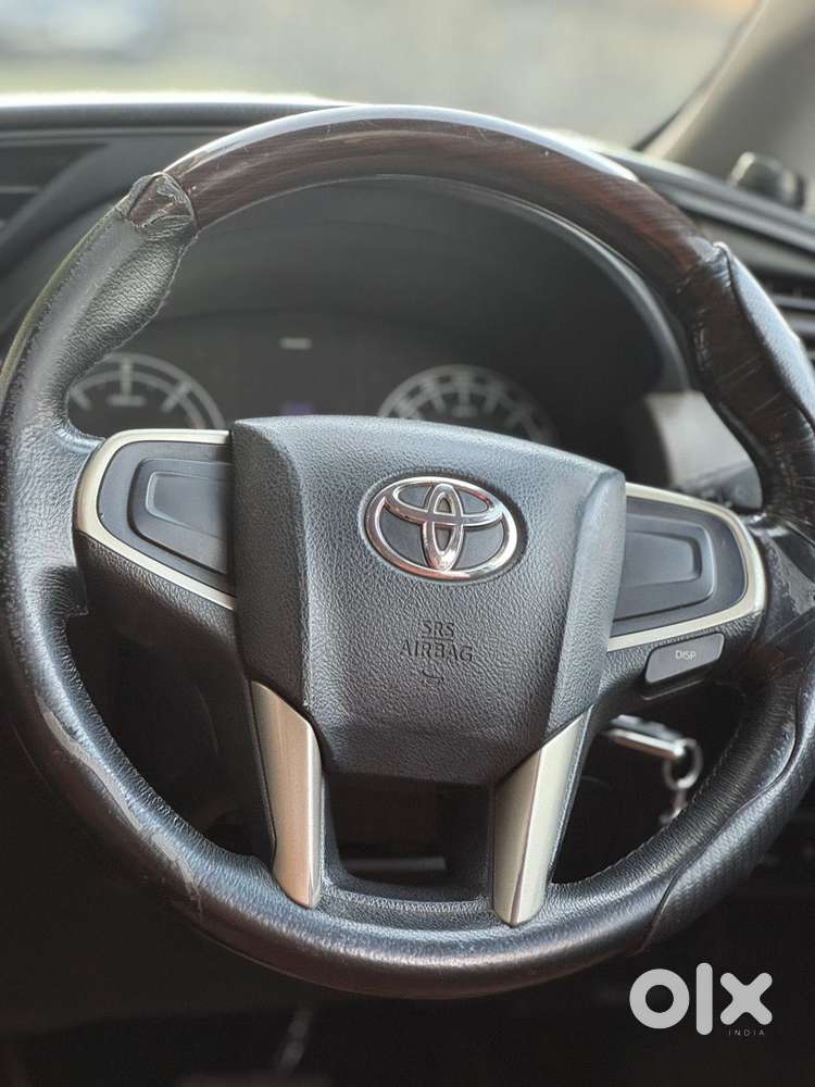Toyota Innova Crysta 2.8 Gx At, 2017, Diesel