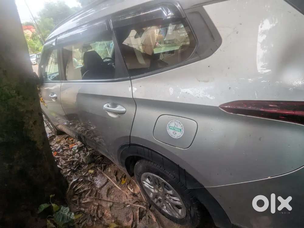 Kia Carens G Premium 2023 Manual 1st Owner
