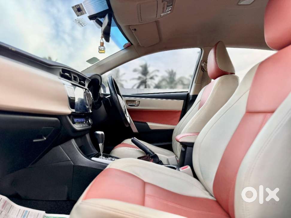 Toyota Corolla Altis 2013-2017 G At, 2015, Petrol