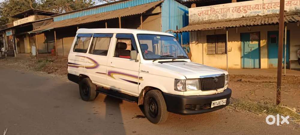 Toyota Qualis 2005 Diesel Well Maintained