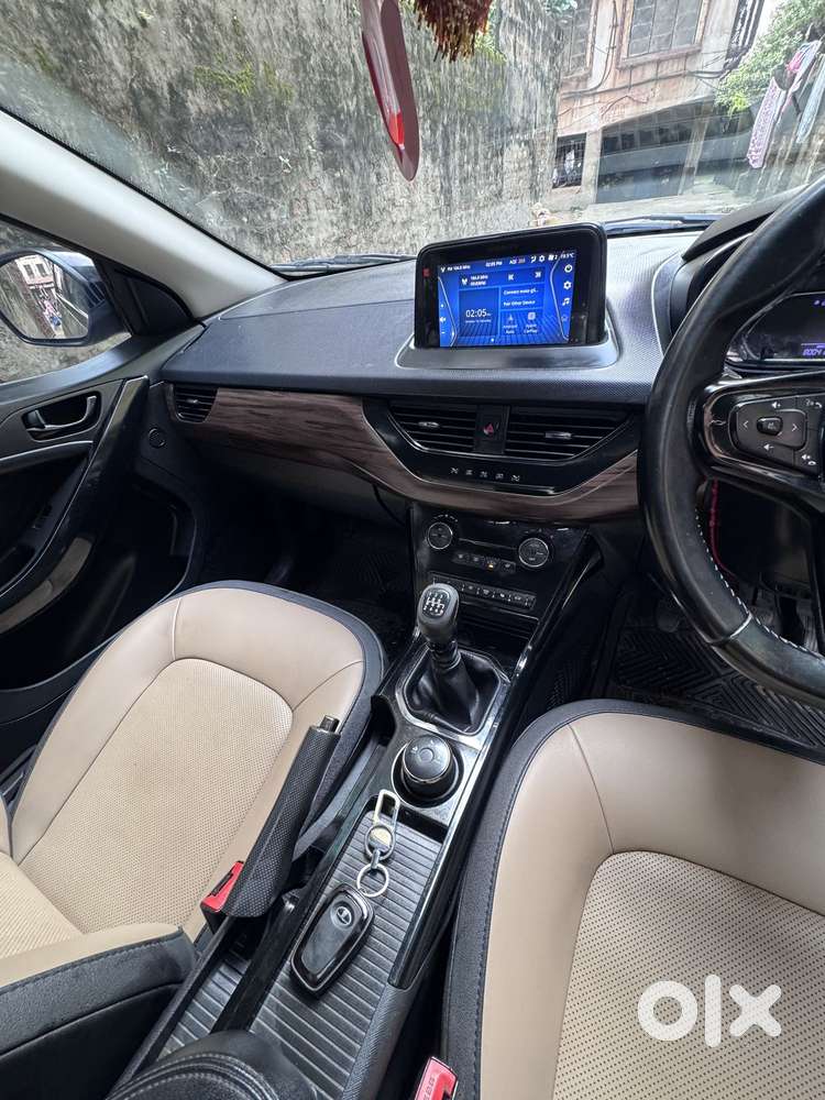 Tata Nexon 1.5 Revotorq Xza Plus Premium Dual Tone, 2022, Diesel