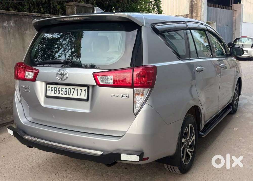 Toyota Innova Crysta, 2022, Petrol