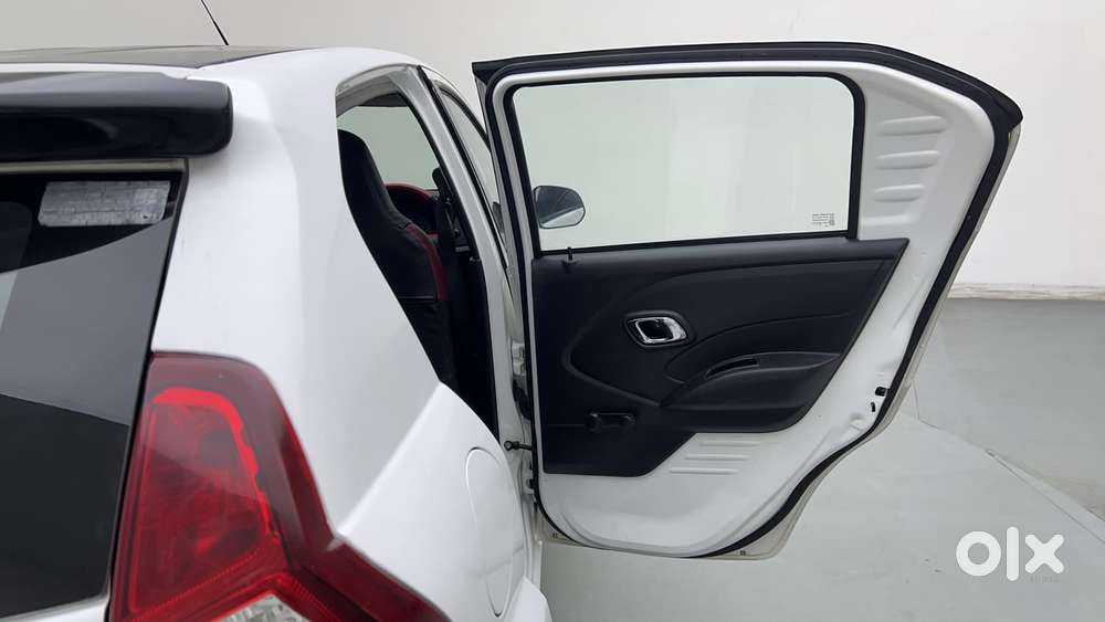 Datsun Redigo 1.0 Limited Edition 2018, 2018, Petrol