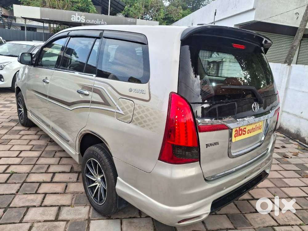 Toyota Innova 2.5 Gx 7 Seater Bs Iv, 2014, Diesel