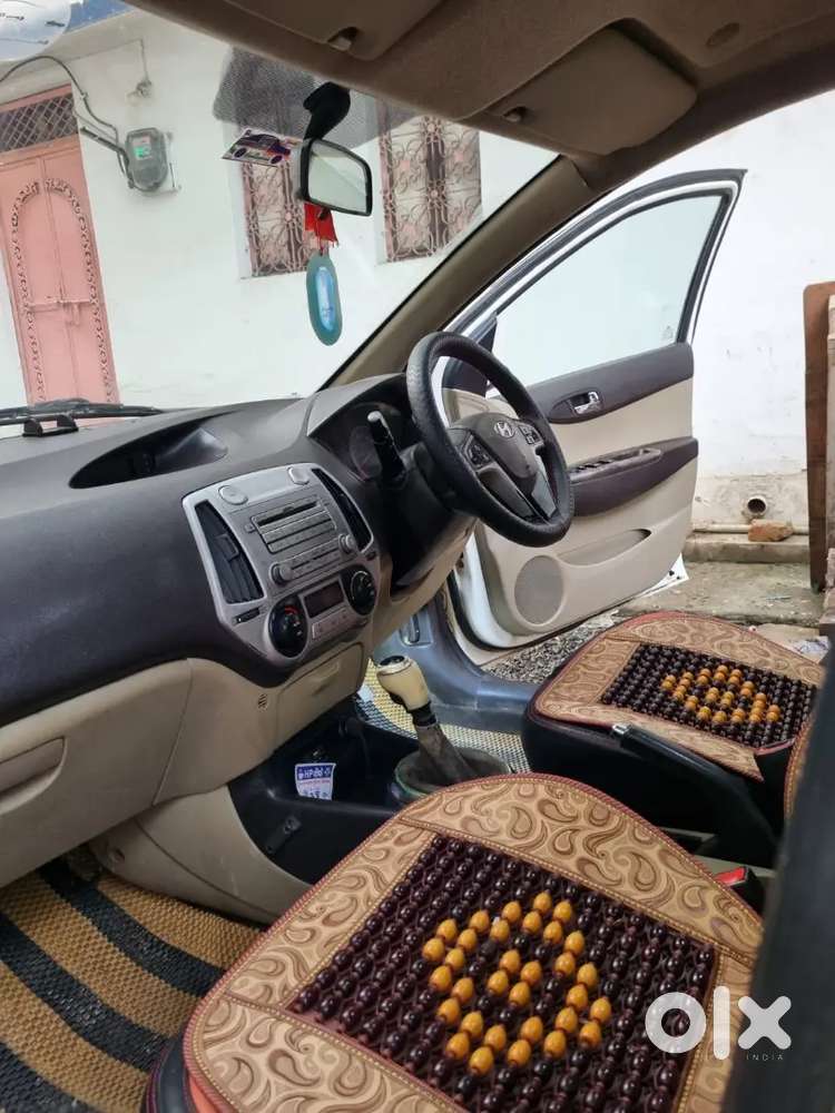 Hyundai I20 2011 Diesel 143000 Km Driven...well Maintained Car