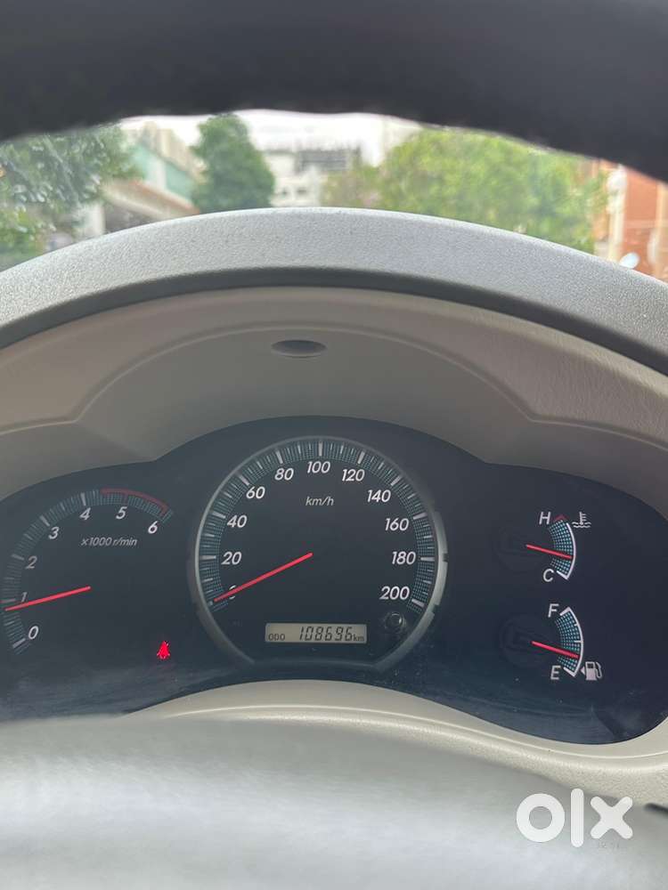 Toyota Innova 2014 Diesel 111350 Km Driven