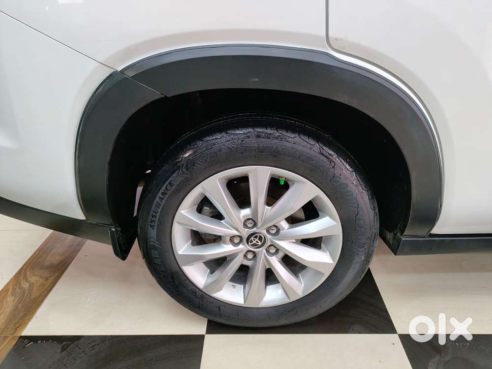 Toyota Innova Hycross 2.0 Vx Hybrid 7 Str, 2023, Electric