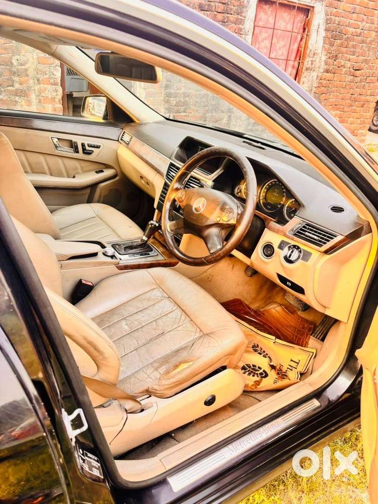 Mercedes-benz Luxury 2012 Car