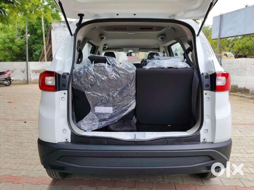 Renault Triber Others, 2026, Petrol