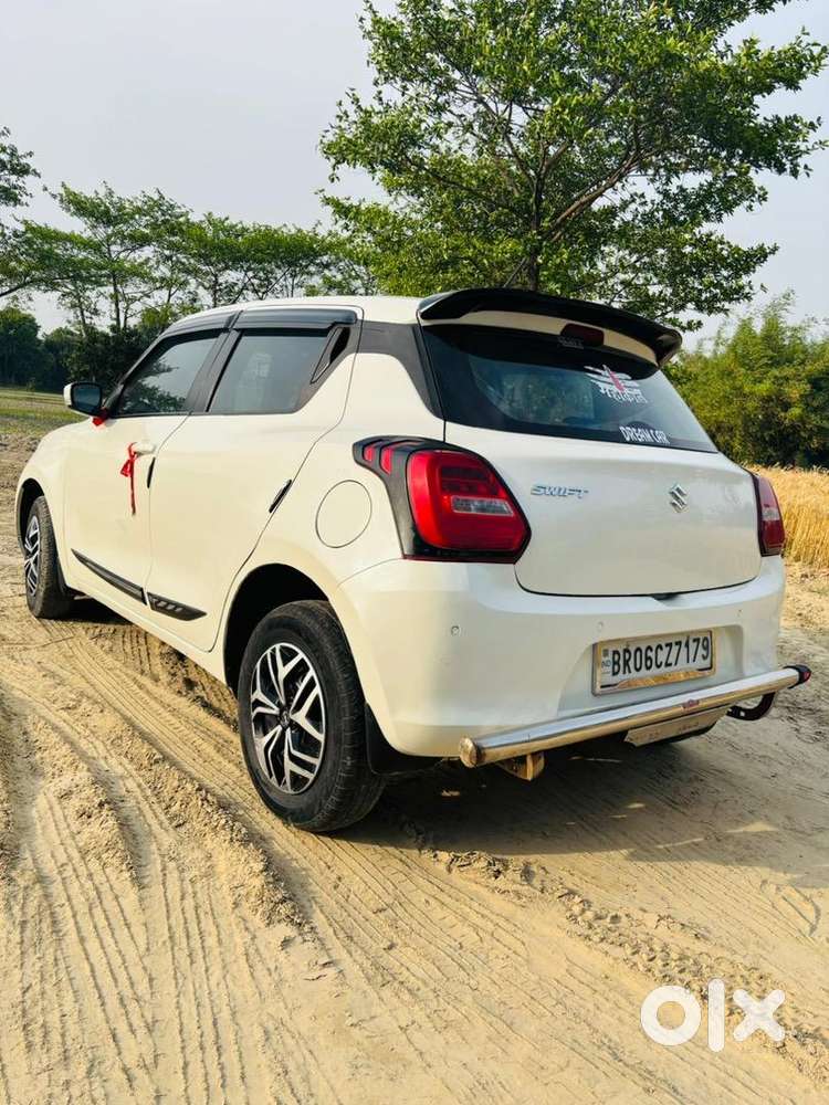 Maruti Suzuki Swift Vxi 2022 Petrol Well Maintained
