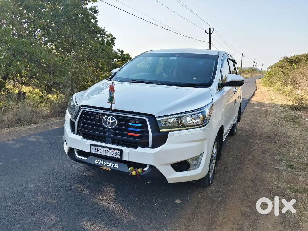 Toyota Innova Crysta 2018 Diesel 210000 Km Driven