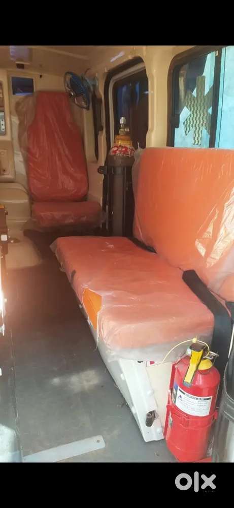 Tata Magic Express Ambulance