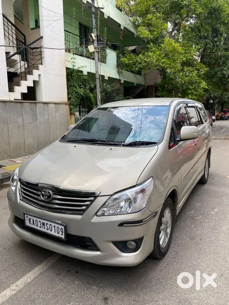 Toyota Innova 2.0 Vx 2013