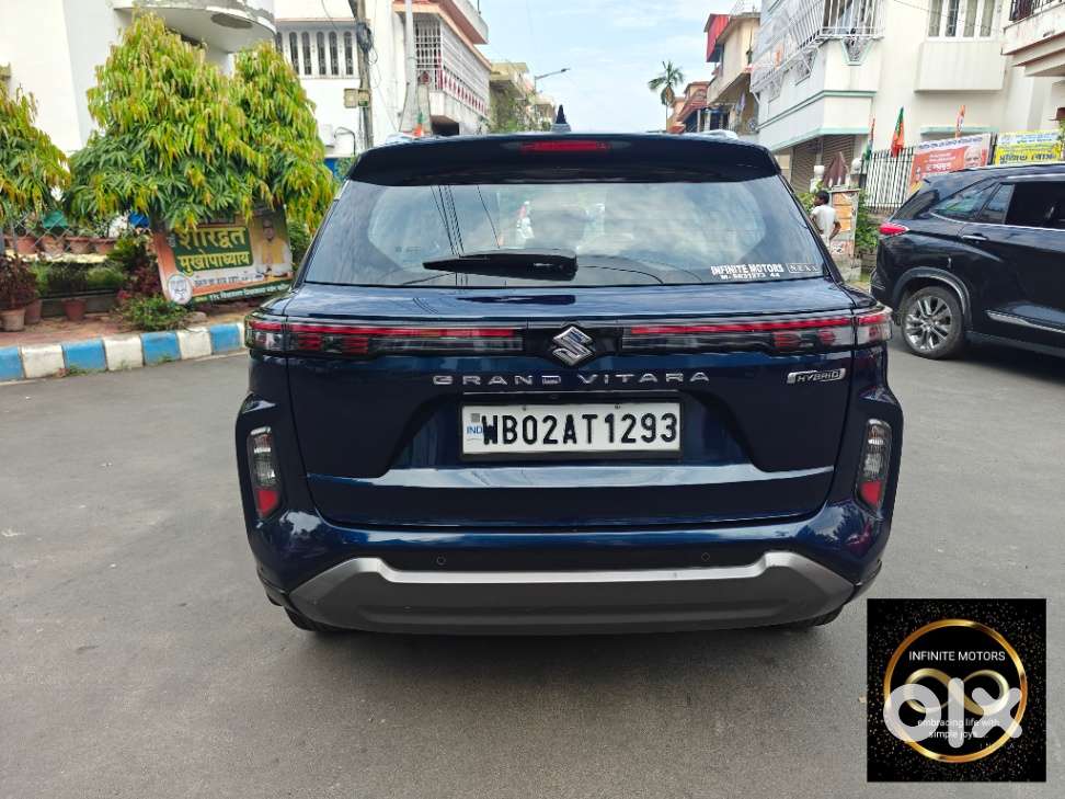 Maruti Suzuki Grand Vitara 1.5 Alpha Plus Intelligent Hybrid Ecvt, 2..
