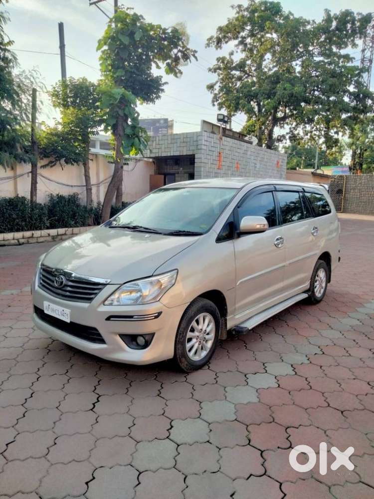 Toyota Innova 2.5 V 7 Str, 2012, Diesel