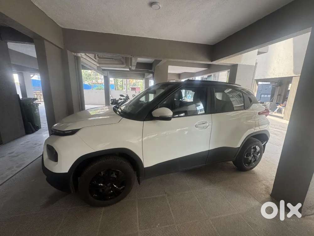 Tata Punch 2025 Petrol Sunroof
