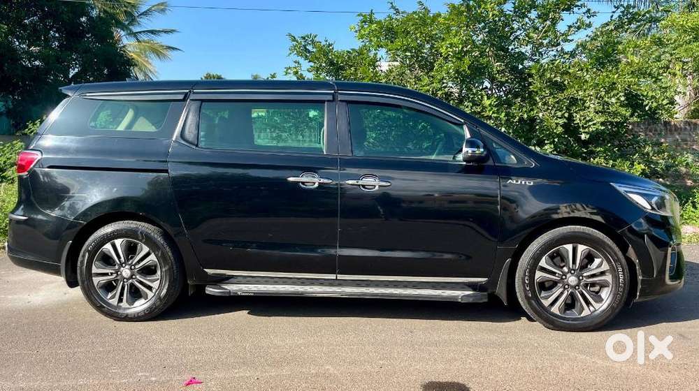 Kia Carnival Premium, 2020, Diesel