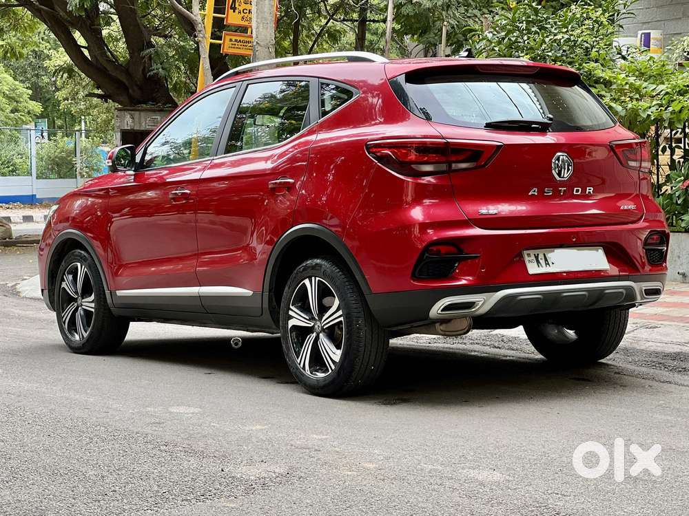 MG ASTOR 1.5 Savvy CVT S Red, 2022, Petrol