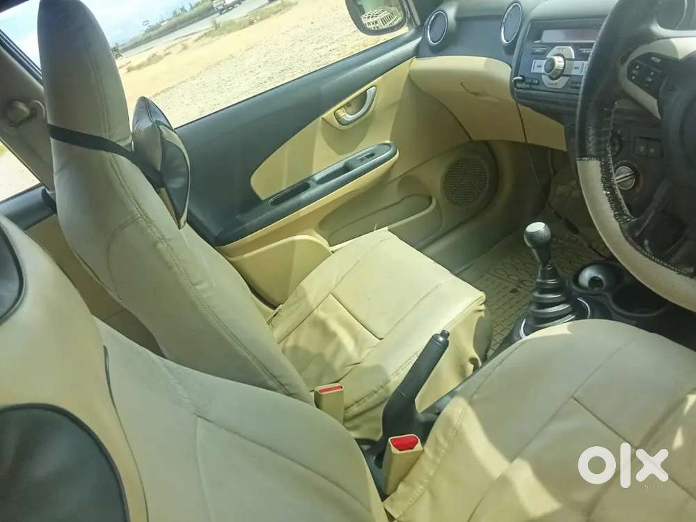 2014 Honda Amaze Elite
Edition Mt Petrol