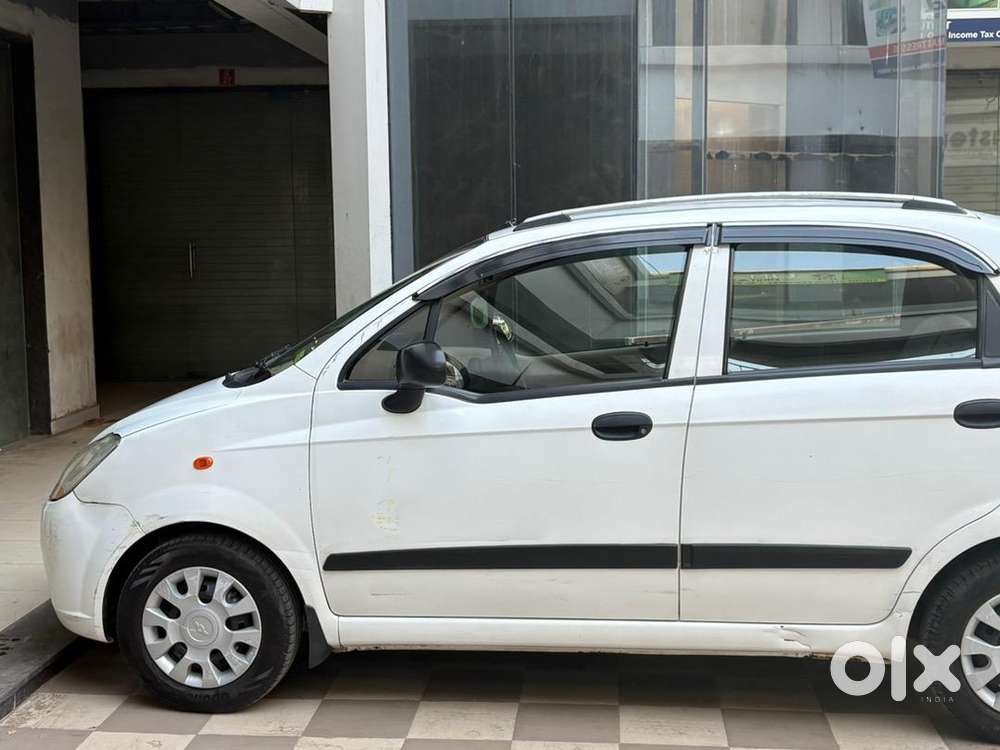 Chevrolet Spark 2011 Petrol 61000 Km Driven