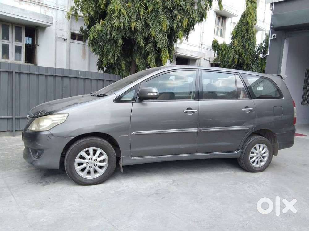 Toyota Innova 2.0 V, 2012, Diesel