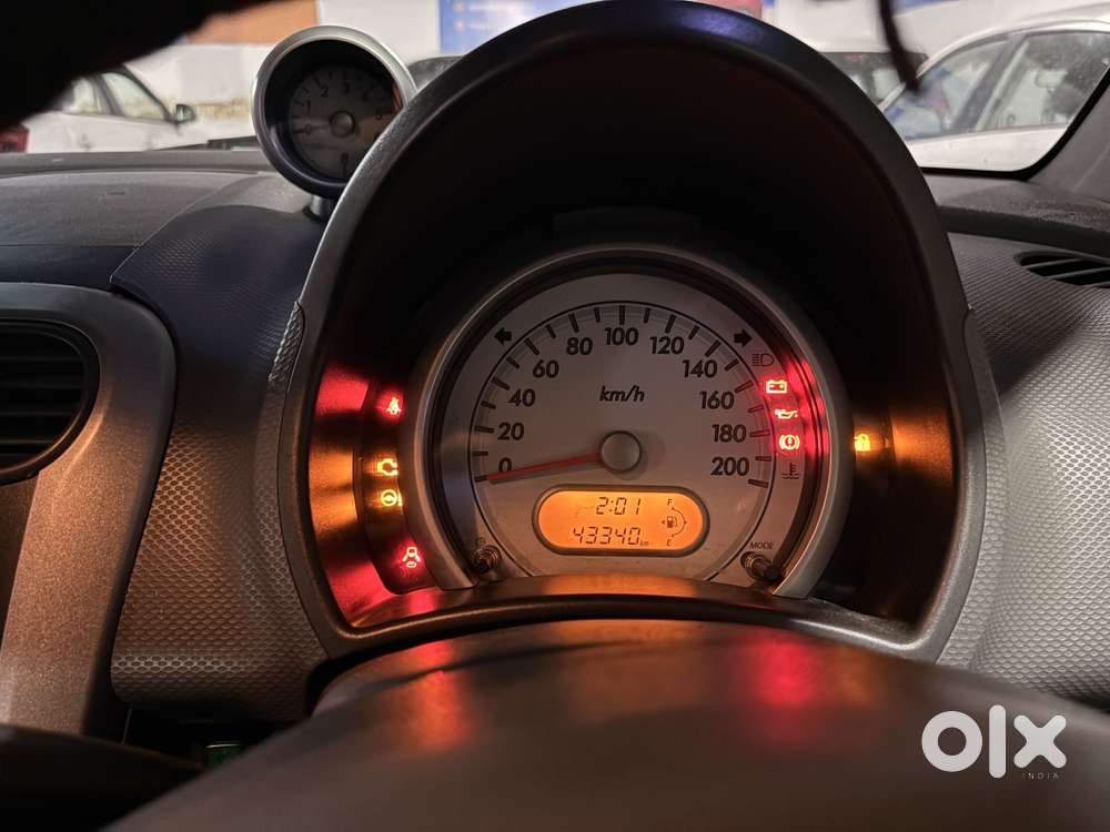 Maruti Suzuki Ritz Vxi, 2014, Petrol