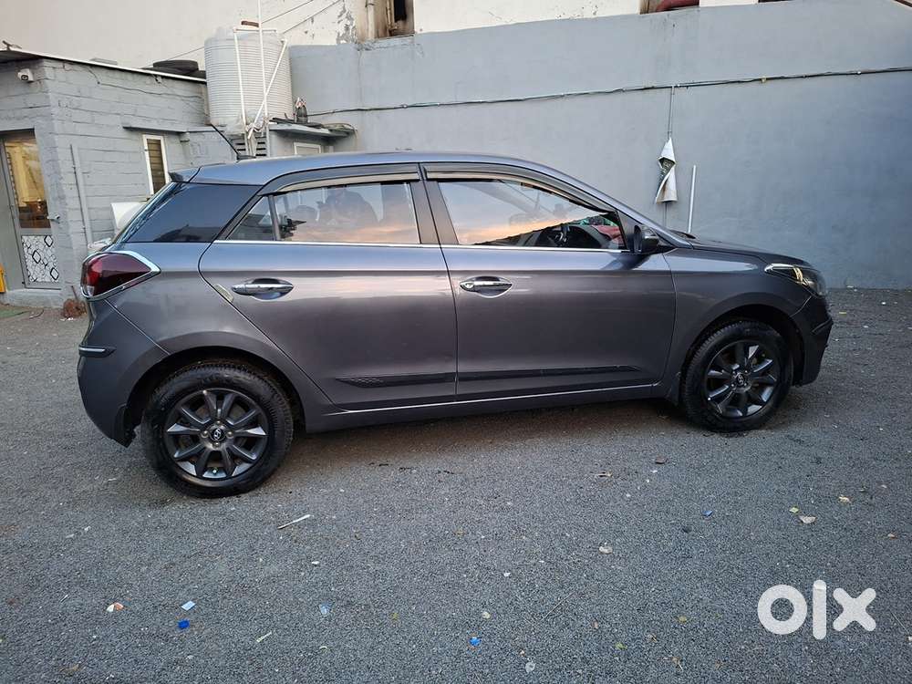 Hyundai I20 Asta 2nd Top Model 2018: Petrol: 1st Owner: Fully Insuranc