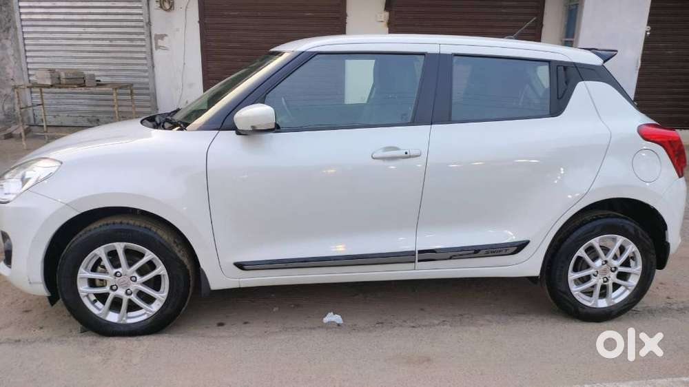 Maruti Suzuki Swift Zxi Plus, 2022, Petrol