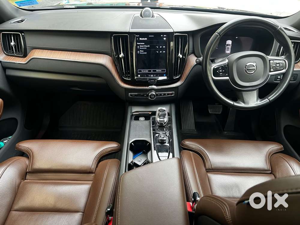 Volvo Xc60 D5 Awd Automatic, 2022, Petrol