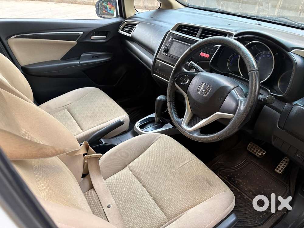 Honda Jazz V Automatic, 2015, Petrol