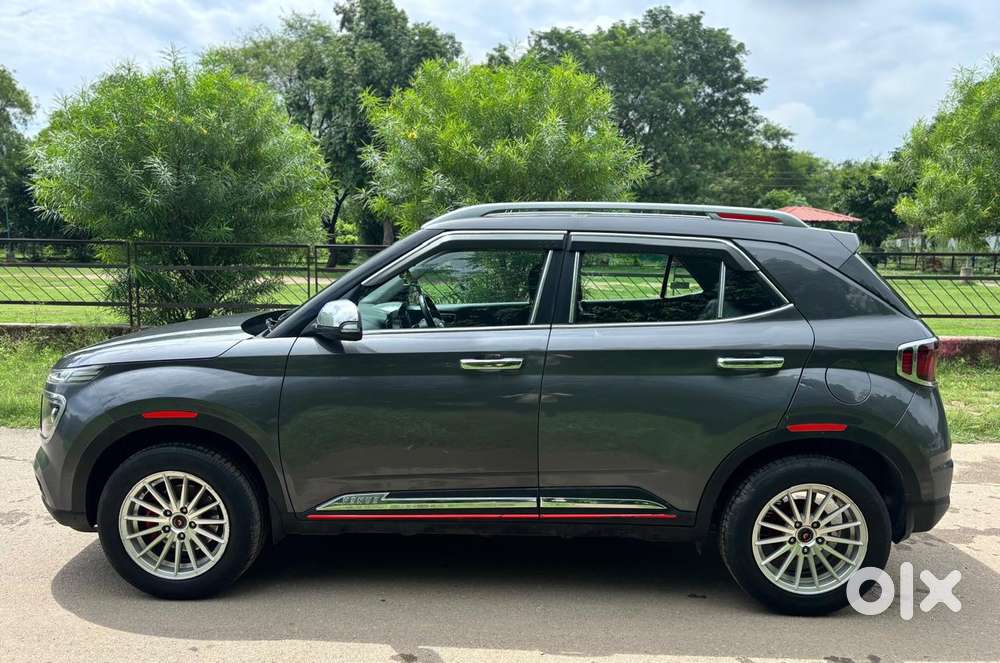 Hyundai Venue, 2021, Petrol