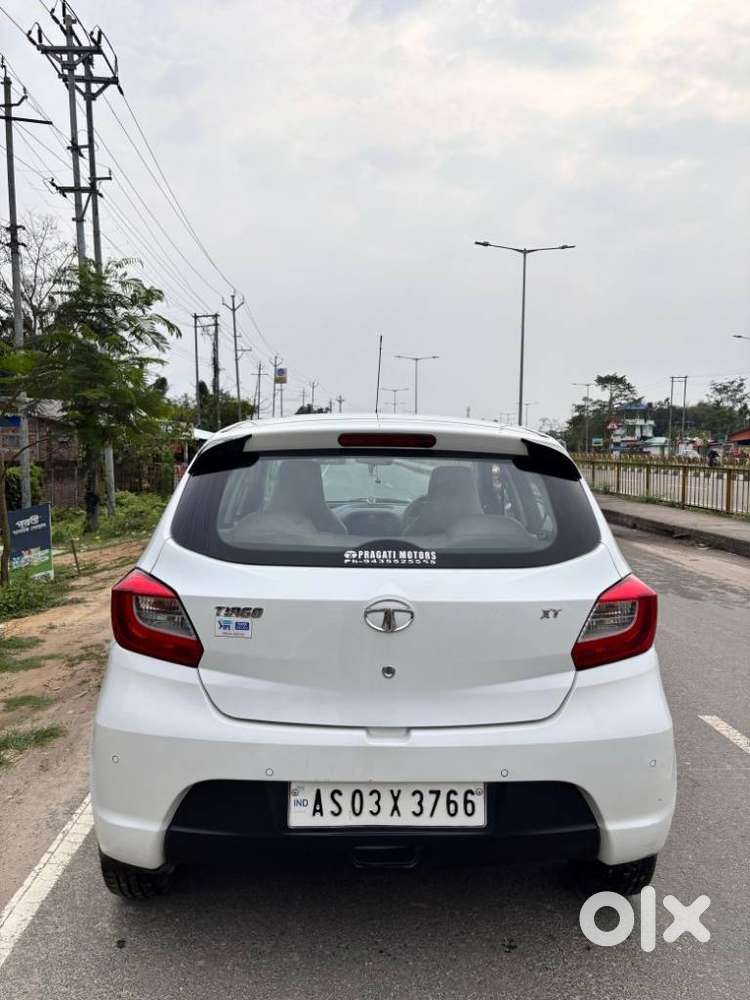 Tata Tiago 1.2 Revotron Xt (o), 2018, Petrol