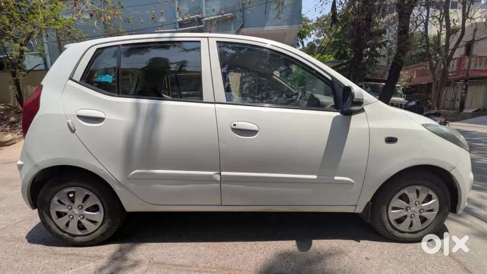 Hyundai I10 Sportz At, 2012, Petrol