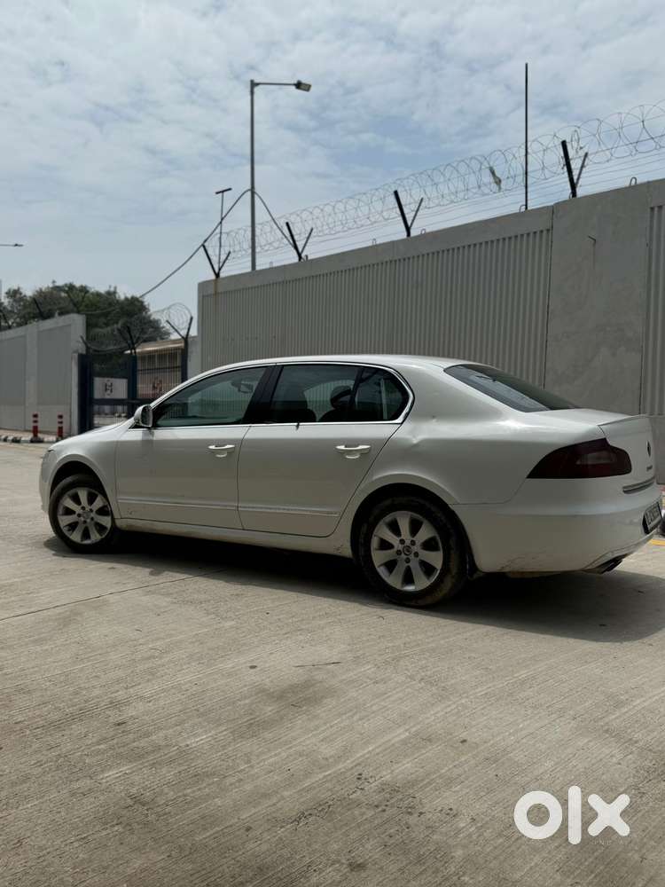 Skoda Superb 1.8 Ambition Tsi Mt, 2011, Petrol