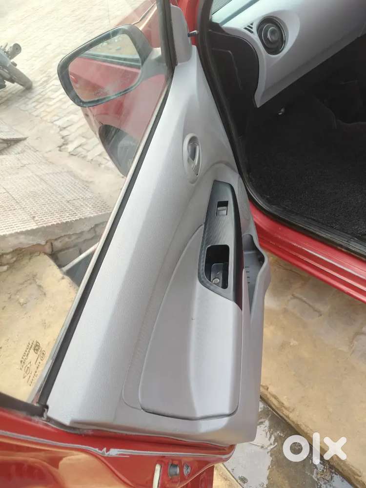 Toyota Etios Liva 2012