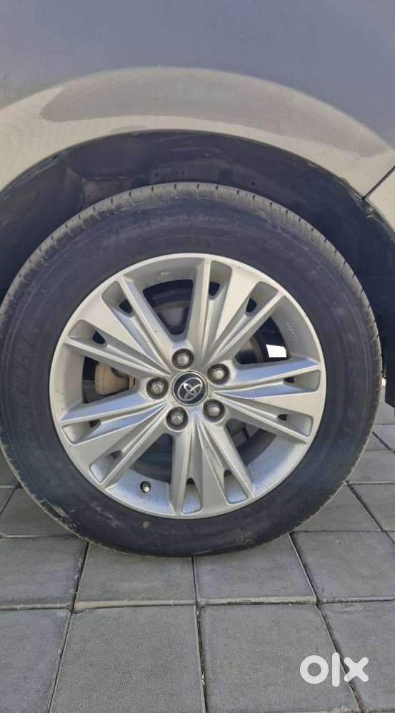 Toyota Innova Crysta Zx 2.4 Diesel 7 Seater, 2016, Diesel