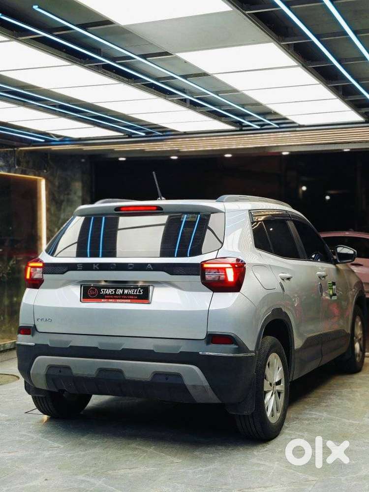 Skoda Kylaq Signature, 2025, Petrol