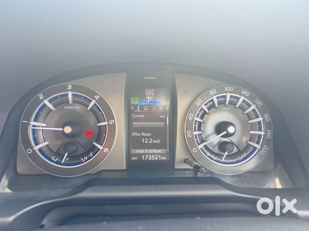 Toyota Innova Crysta 2.8 Z, 2017, Diesel