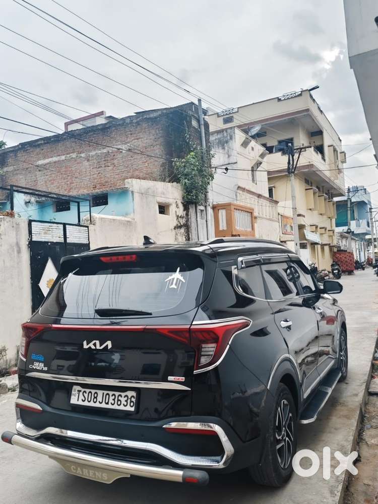 Kia Carens 2023 Petrol Well Maintained
